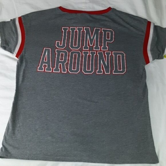 Victoria's Secret Pink UW Wisc Jump Around Shirt‎ - Picture 4 of 5